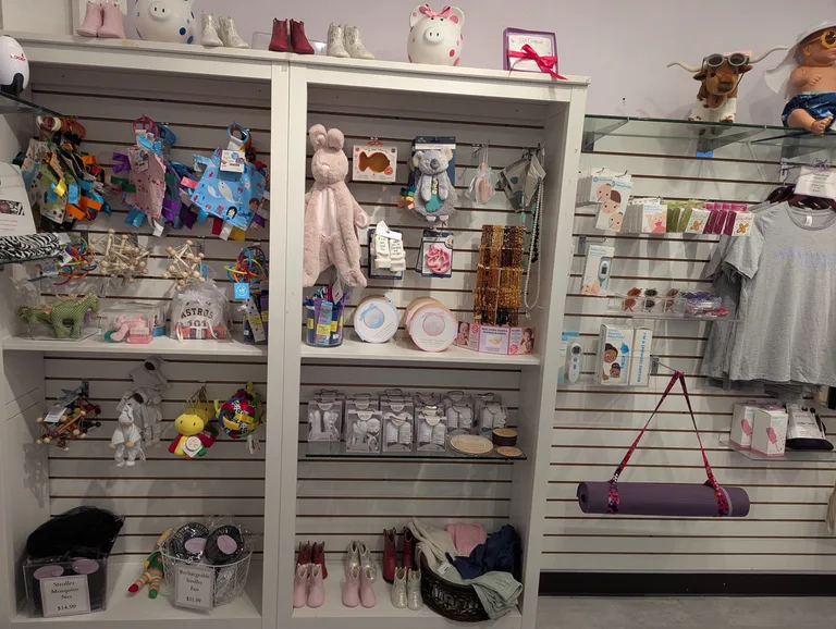 221 Retail Toys