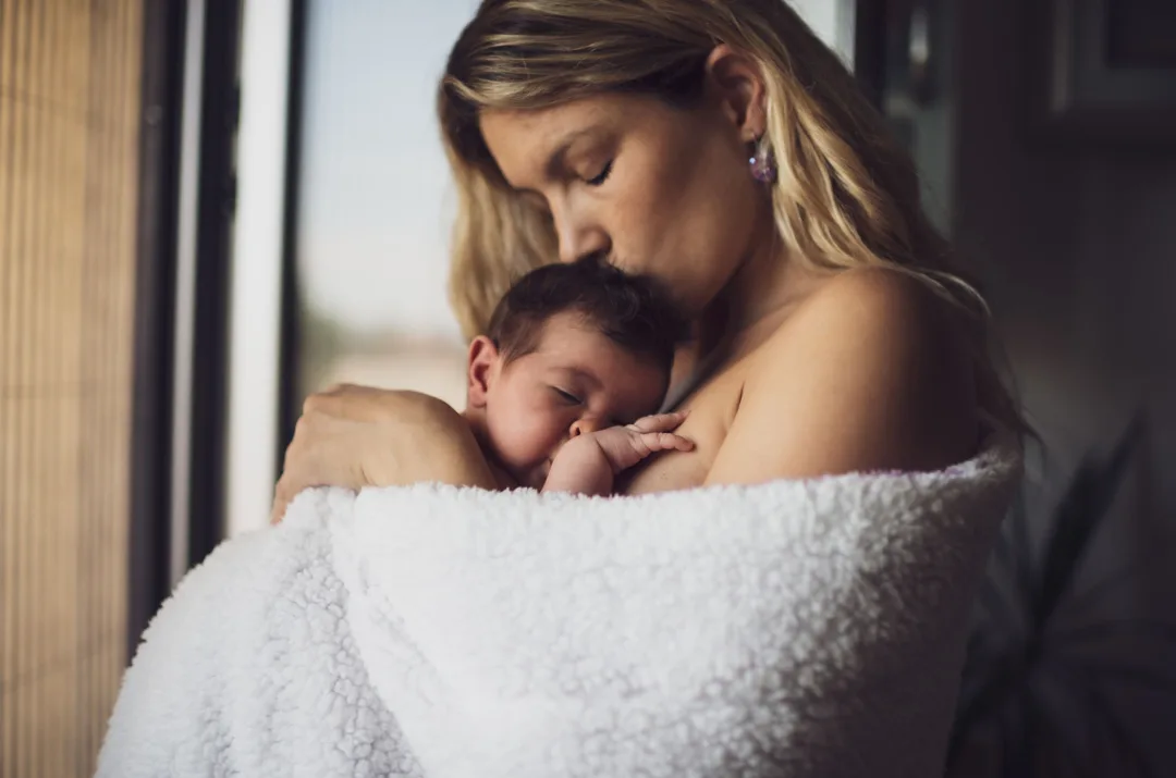 Benefits of Skin-to-Skin Contact (1)