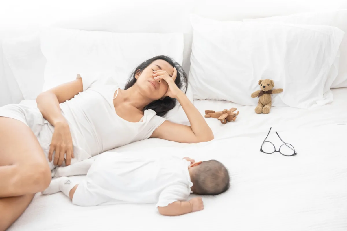 Create a soothing and gentle design that highlights the benefits of infant massage. Use paste (4)