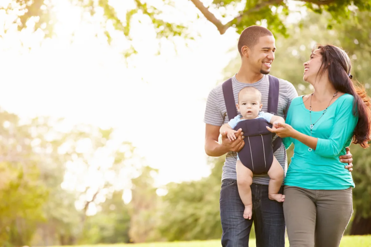 The Benefits of Babywearing