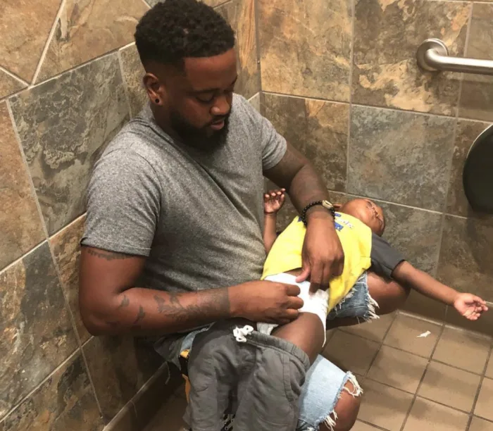 dads corner changing tables in mens restrooms dad e1538977527163