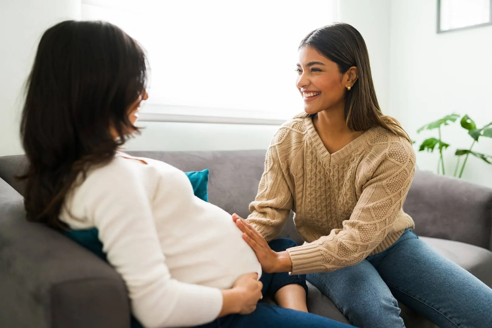 Doula checking mother