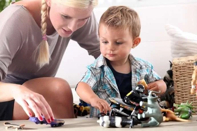 Finding-The Best Nanny Agencies-in- Houston- Motherhood-Center