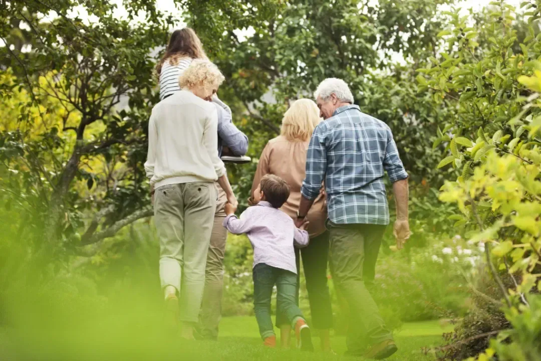 Grandparent's role in supporting parents