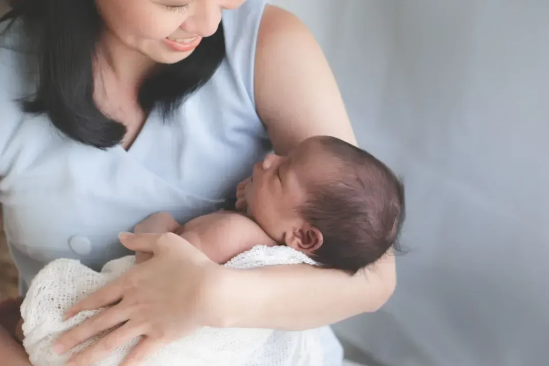 new mom and baby