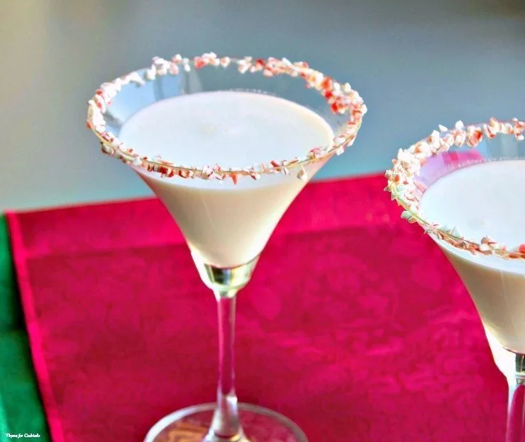 White Chocoltae Peppermint Mocktini 1 1